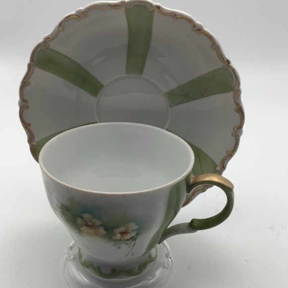 Vintage Bavaria Seltzmann Weiden Hand-Painted Cup and Saucer - Picture 10 of 15